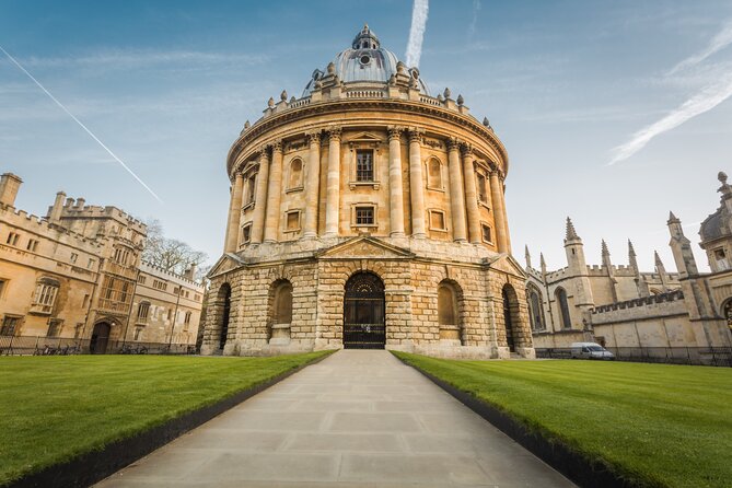 Oxford Official University & City Tour - University Church, Town and Gown Conflicts, and an Ancient Saxon Tower