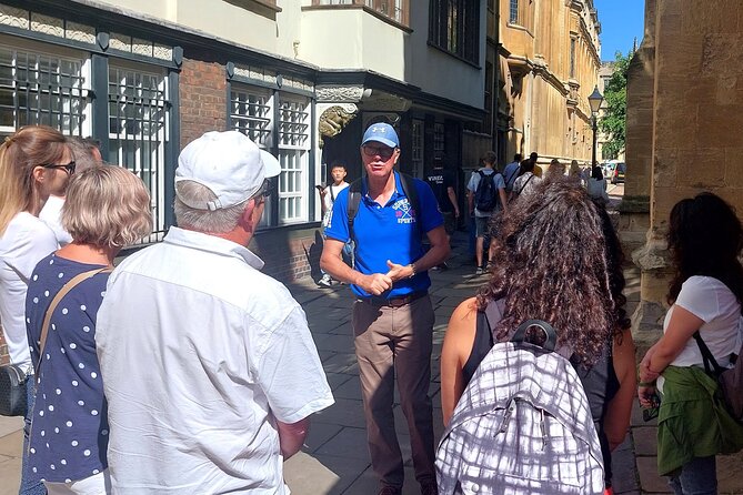 Oxford: Stories, Secrets & Sights Walking Tour with a local - Harry Potter film locations, explained in plain sight