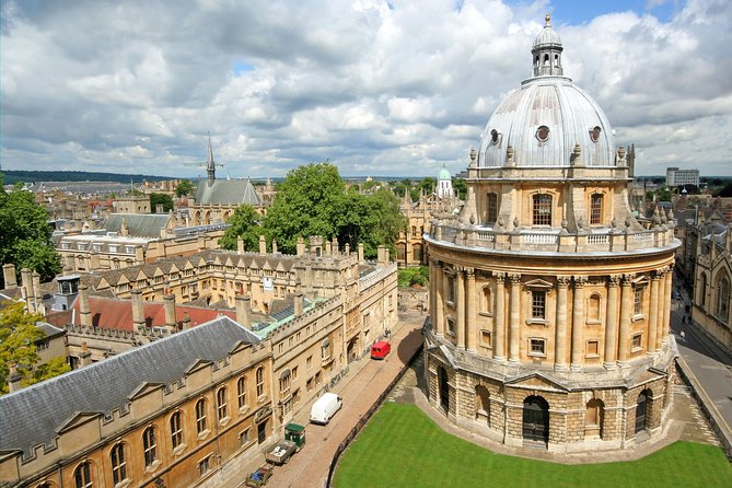 Oxford, Stratford, Cotswolds & Warwick Castle Tour from London - Coach Comfort, Guide Style, and Group Size Reality