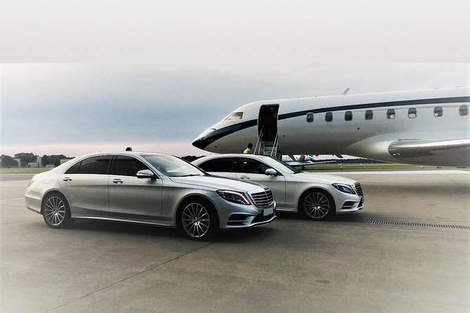 Oxford to Heathrow Airport private transfers - Pickup in Oxford: reception meet-up, clear timing, and less stress