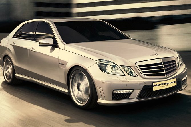 Oxford to Heathrow Airport private transfers - The car ride: comfort, air-conditioning, and safe, professional driving