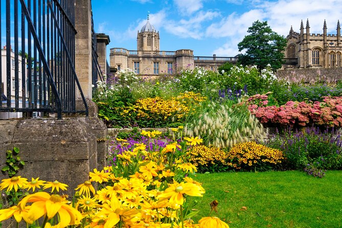 Oxford Walking Tour - Discover its University and Traditions - Exeter College to Radcliffe Square, the Oxford rhythm