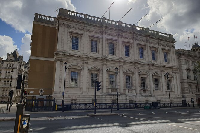 Palaces, Parliament & Power: A Walking Tour of London's Royal City - Two hours of royal and political London, packed but not chaotic