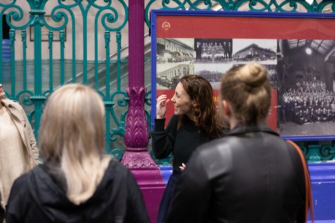 Paranormal ActivityTour in Old London - Newgate Prison and the gin palace stop: two different moods in one route