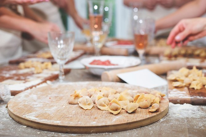 Pasta Making Experience - Cooking Class - How the 3 hours flow, dessert to dough to dinner