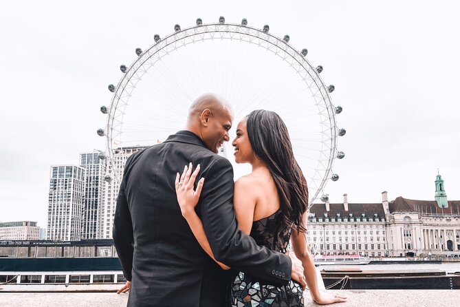 Photoshoot in London with Professional Photographer - Meeting at Tower Bridge, and how the 1.5 hours typically moves