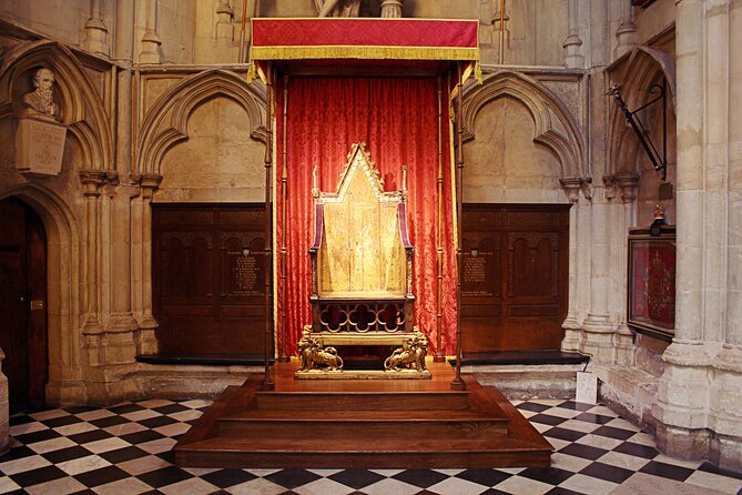 Priority Access Westminster Abbey Tour with a Professional Guide - Should you book this tour or see Westminster Abbey on your own?