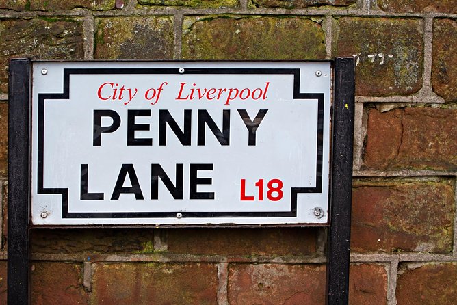 Private 3 hour Beatles Tour of Liverpool by Private Taxi - Strawberry Field: the quick photo you will remember longer