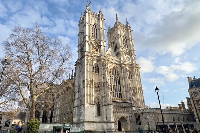 Private 5-Hour London Tour with Pickup – Explore Iconic Landmarks - Pickup in Central London, driver communication, and timing