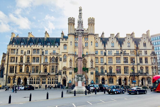 Private 5-Hour London Tour with Pickup – Explore Iconic Landmarks - Stop by stop: from Tower Bridge to St Paul’s quick photo walk