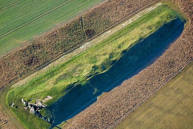 Private Archaeologist Guided Tour Stonehenge, Salisbury & Avebury - Salisbury Cathedral and Magna Carta: a reset with real stakes