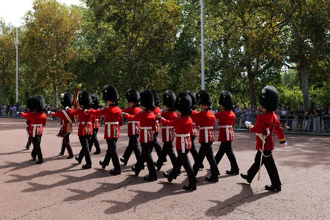 Private Bike or eBike Gold Classic Tour London - Key highlights to look for