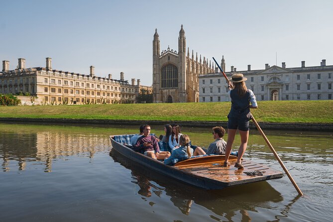 Private | Cambridge Walk & Punt Tour by Alumni™ & King's Chapel - The punting tour: 8 colleges, 9 bridges, and that straight-timber bridge trick