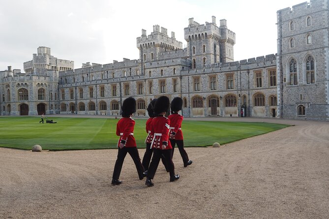 Private Chauffeured Tour to Windsor Castle from London - Price and logistics: what you pay for, and what you still need to buy