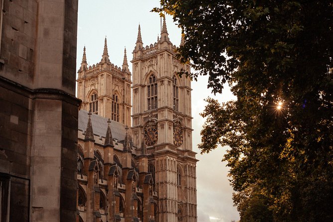 Private City Kickstart Tour: London - Stop 2 and 3: Westminster Abbey, Victoria Tower Gardens, and Big Ben