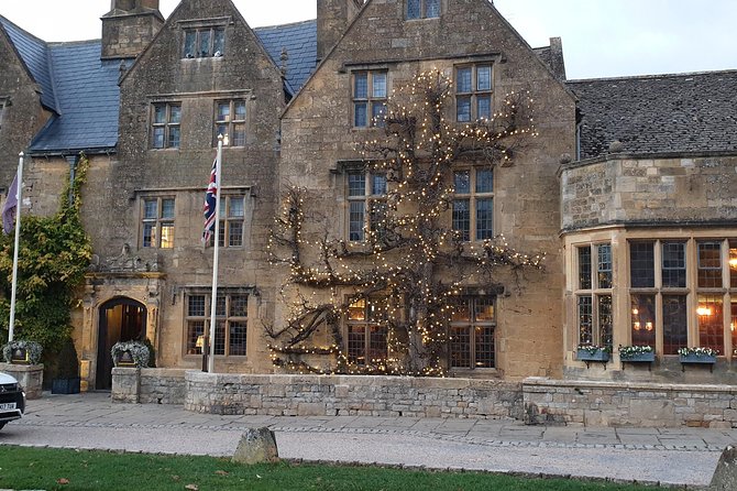 Private Cotswolds and Stratford upon Avon - Door-to-Door Pickup and Mobile Ticket: The Easy Start