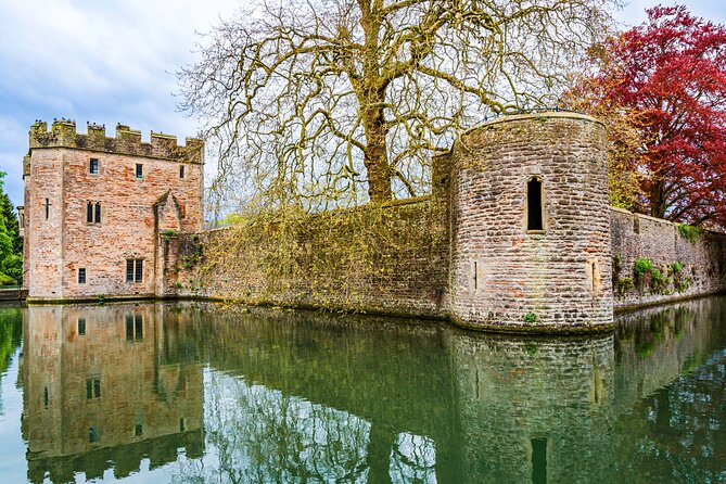 Private Day Tour from Bath to Glastonbury and Wells with Pickup - The drive to Glastonbury: a different feel, same deep roots