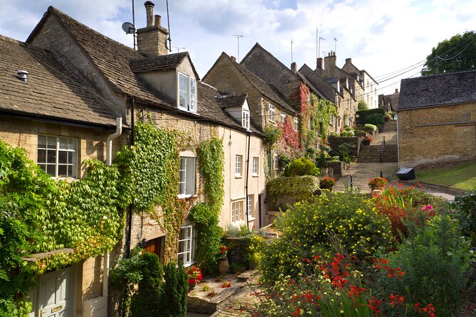 Private Day Tour from Bath to the Captivating Cotswolds - Comfort and pacing: private van time on narrow Cotswold roads