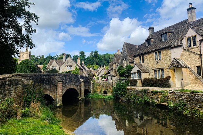 Private Day Tour to Bath, Avebury & The Cotswolds - Avebury Stone Circle: your guided walk and the chance to touch the stones