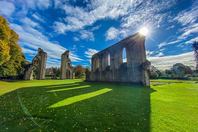 Private Day Tour to Stonehenge and Glastonbury - Key highlights that make this day work