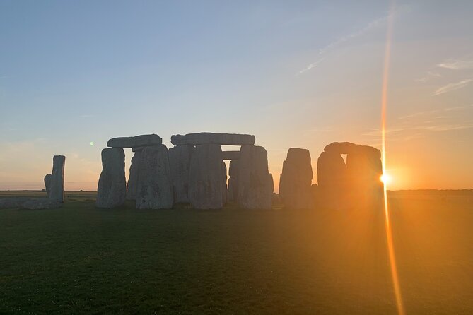 Private Day Tour to Stonehenge and Glastonbury - Air-conditioned comfort plus a pace you can adjust