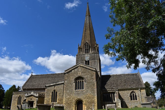 Private Downton Abbey Tour, including Bampton, Cogges Farm, and Highclere - Price and value for a private full-day outing