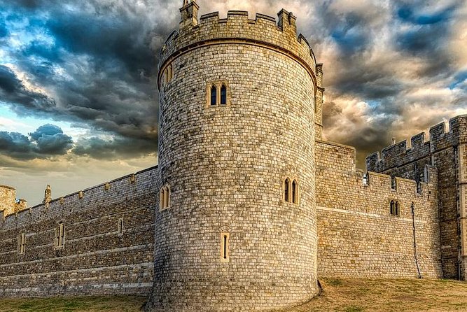Private Driver guided tour Stonehenge Windsor castle and Bath. - Stonehenge at the right hour, with context that helps