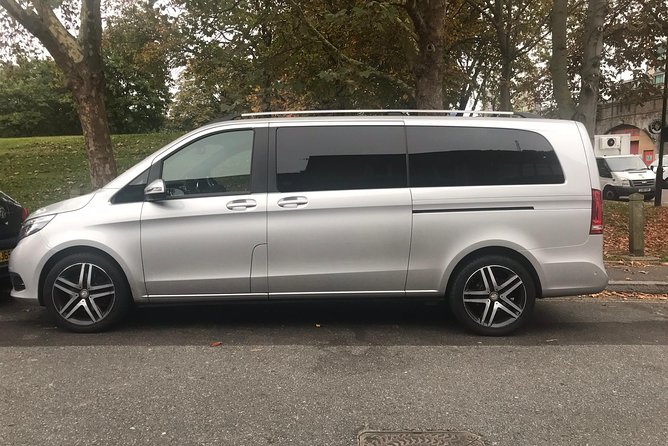 Private Excursion (Southampton Cruise Terminal Shore) to Stonehenge & Salisbury - Comfort on the Road: Air-Conditioned, Bottled Water, and a Small Private Group