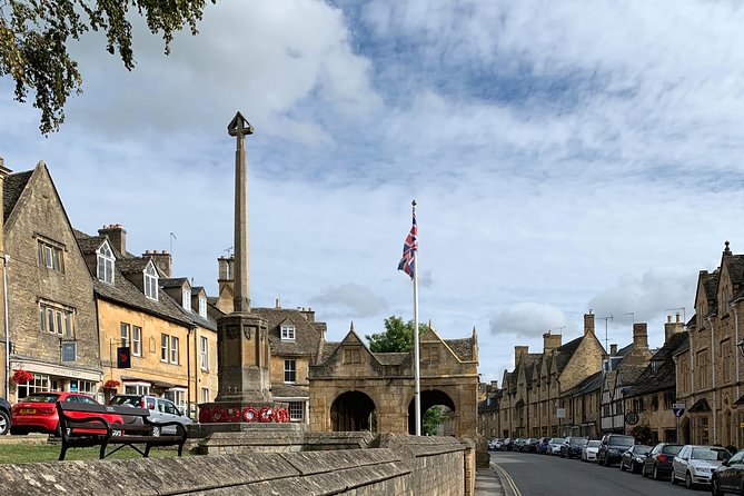 Private Full Day Excursion to the Cotswolds in a London Black Cab - Chilterns Area of Outstanding Natural Beauty: drive-through villages and short stops