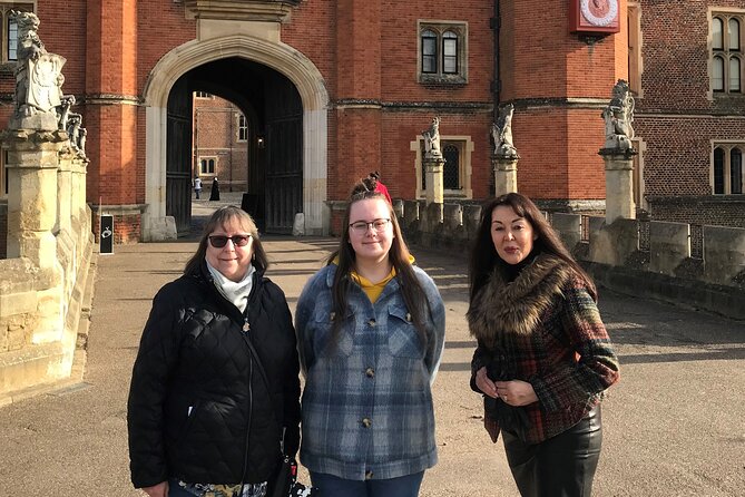 Private Guided Tour of Hampton Court Palace - Cost and value: how a flat-rate private guide can pencil out