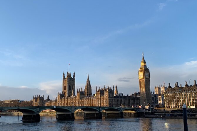 Private Guided Tour of London Landmarks - English or Italian - Big Ben at Elizabeth Tower: why the last stop matters