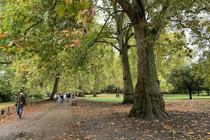 Private Guided Tour of London Landmarks - English or Italian - Start at County Hall, end near Seven Dials, and keep the flow