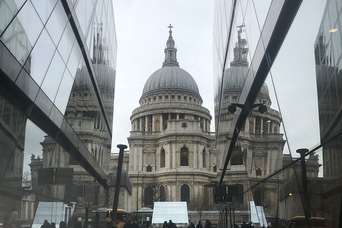 Private Half Day Tour on a London Cab - London Beginnings: Roman Wall Ruins and How the City Formed