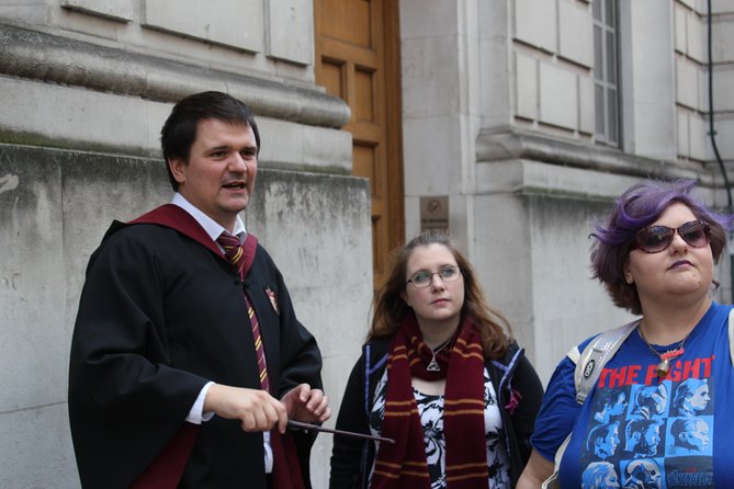 Private Harry Potter Walking Tour of London - St Paul’s Cathedral, Hogwarts cues in real stone