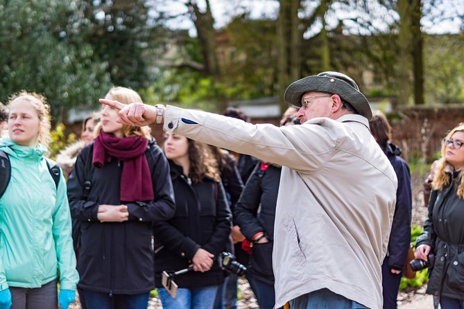 Private Historical Walking Tour of York - Your guide’s style, including humor and flexibility