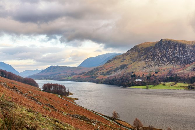 Private Lake District Tour: Ten Lakes Spectacular - Keswick: One Hour in a Real Market Town (Lunch On Your Own)
