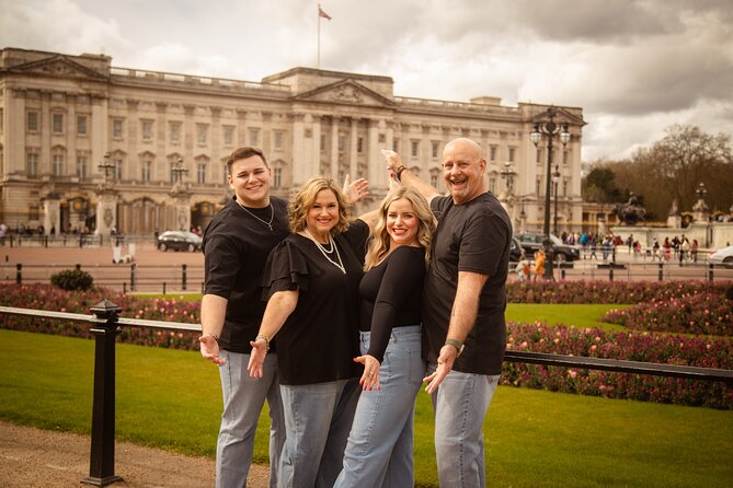 Private landmarks photoshoot for families and couples - What You Book: A 45-Minute Private Landmark Shoot in London