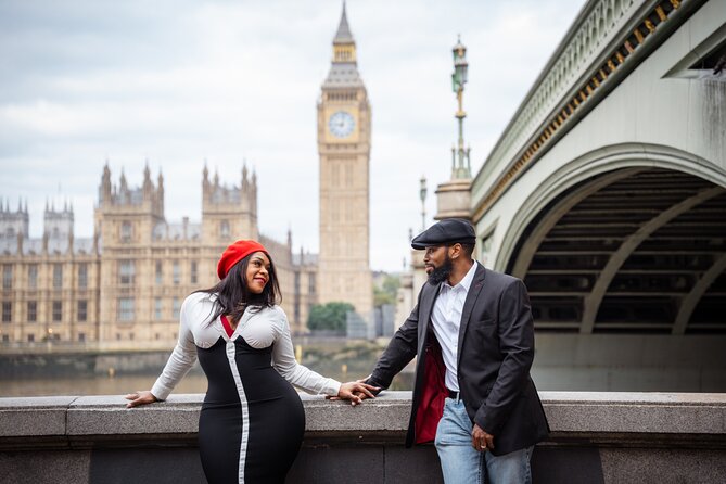 Private landmarks photoshoot for families and couples - Price and Value: When $166.67 Per Group Makes Sense