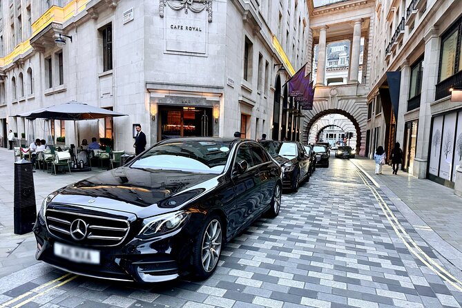 Private limo transfers Gatwick Airport to/from any London hotel - Who this transfer fits best