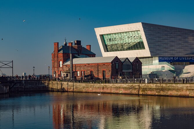 Private Liverpool Self-Guided Tour - From St Georges Hall to Williamson Square: grand buildings and key memorials