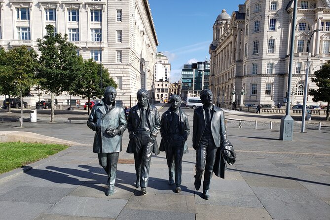 Private Liverpool Self-Guided Tour - Royal Albert Dock and Museum of Liverpool: Titanic threads and what to see inside