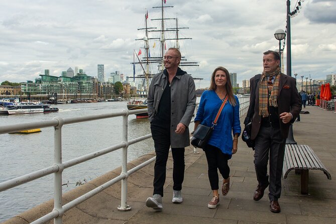 Private London Day Tour with a Local: Custom Highlights & Gems - Tower Bridge and Thames panoramas: engineering stories you can see
