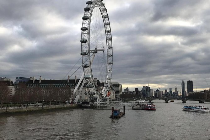 Private London Panoramic Tour by Car with Pick Up From Your Hotel - Tower of London: when a short stop works, and when it does not