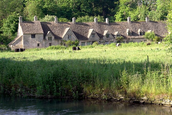 Private One Day Luxury Tour of The Cotswolds - Bibury and Arlington Row: Iconic Views, Tight Timing