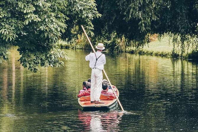 Private | Oxford University Punting Tour - Quick Takes: What You Get in a Private Oxford Punt