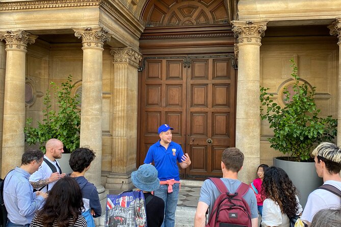 Private | Oxford University Walking Tour by Alumni™ & New College - Balliol College: first stop, big-picture Oxford