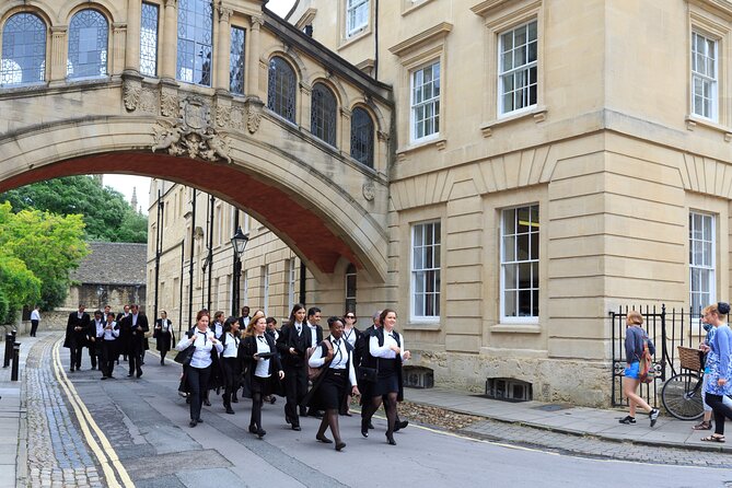 Private | Oxford University Walking Tour by Alumni™ & New College - Sheldonian Theatre: myths on the pillars