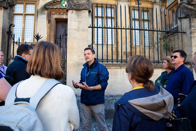 Private Oxford Walking Tour With University Alumni Guide - Two hours that actually feel like a plan, not a blur