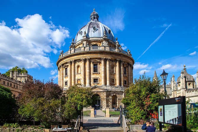 Private Oxford Walking Tour With University Alumni Guide - Bodleian Library and the real cost of going inside