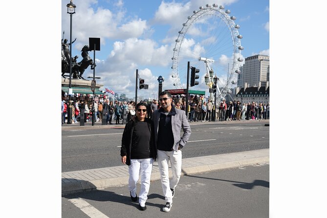 Private Photoshoot in London - Custom wardrobe support, without turning it into a fashion show